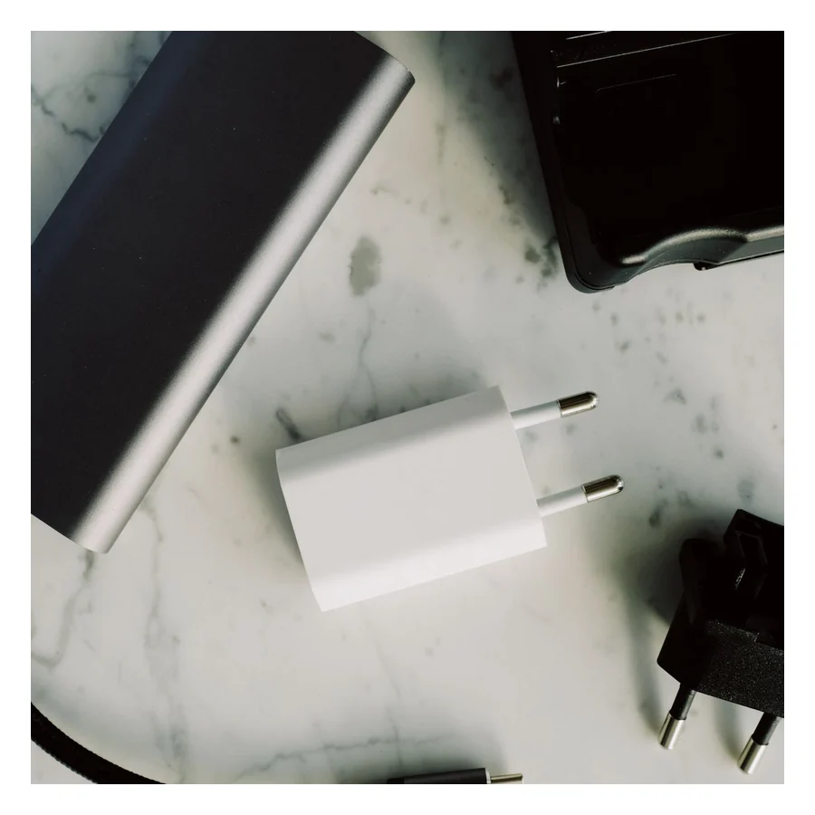10000mAh 磁吸充电宝